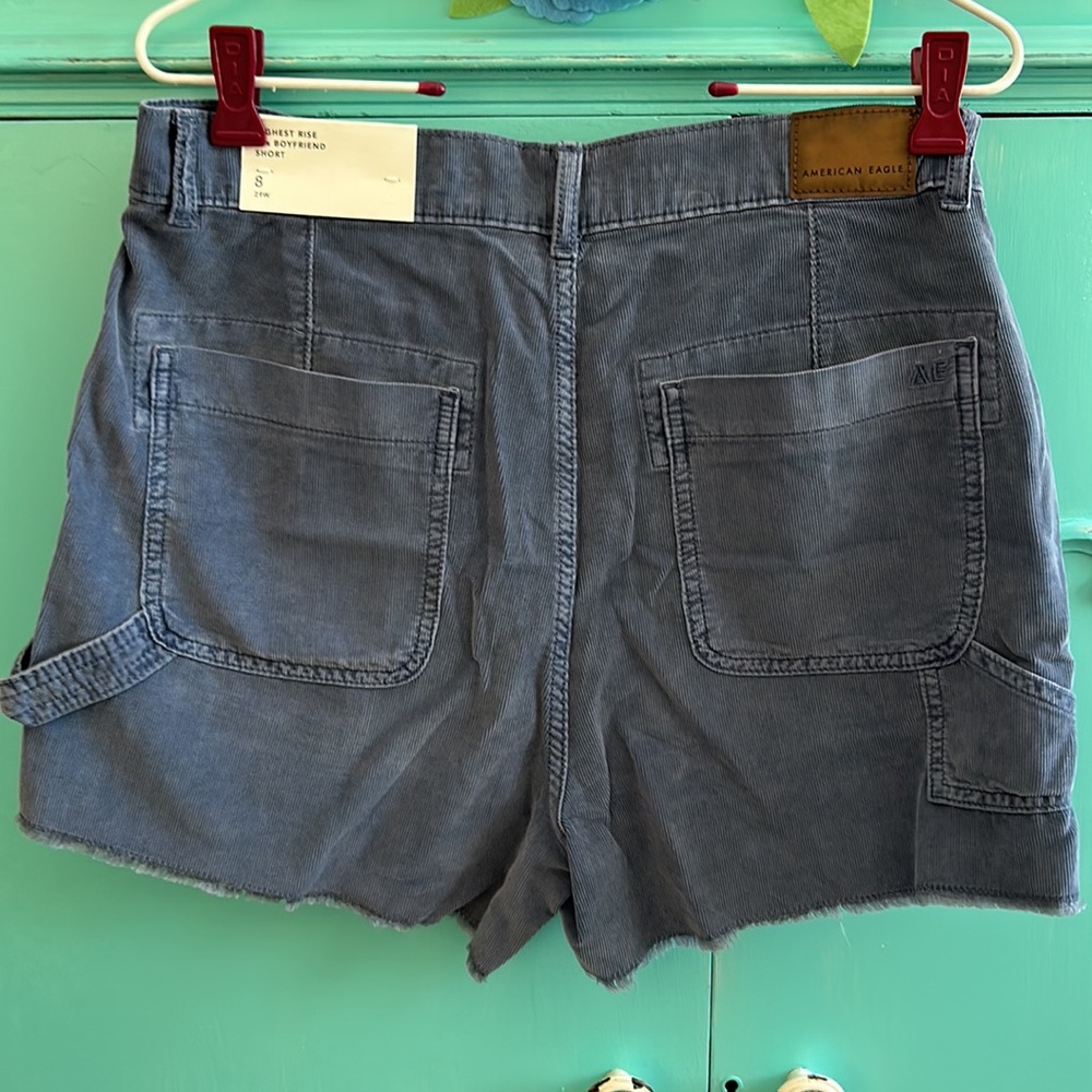 American Eagle Highest Rise 90’s Boyfriend Short-  Super Soft Corduroy